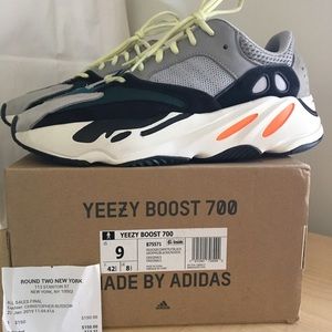 Yeezy 700 boost wave runner